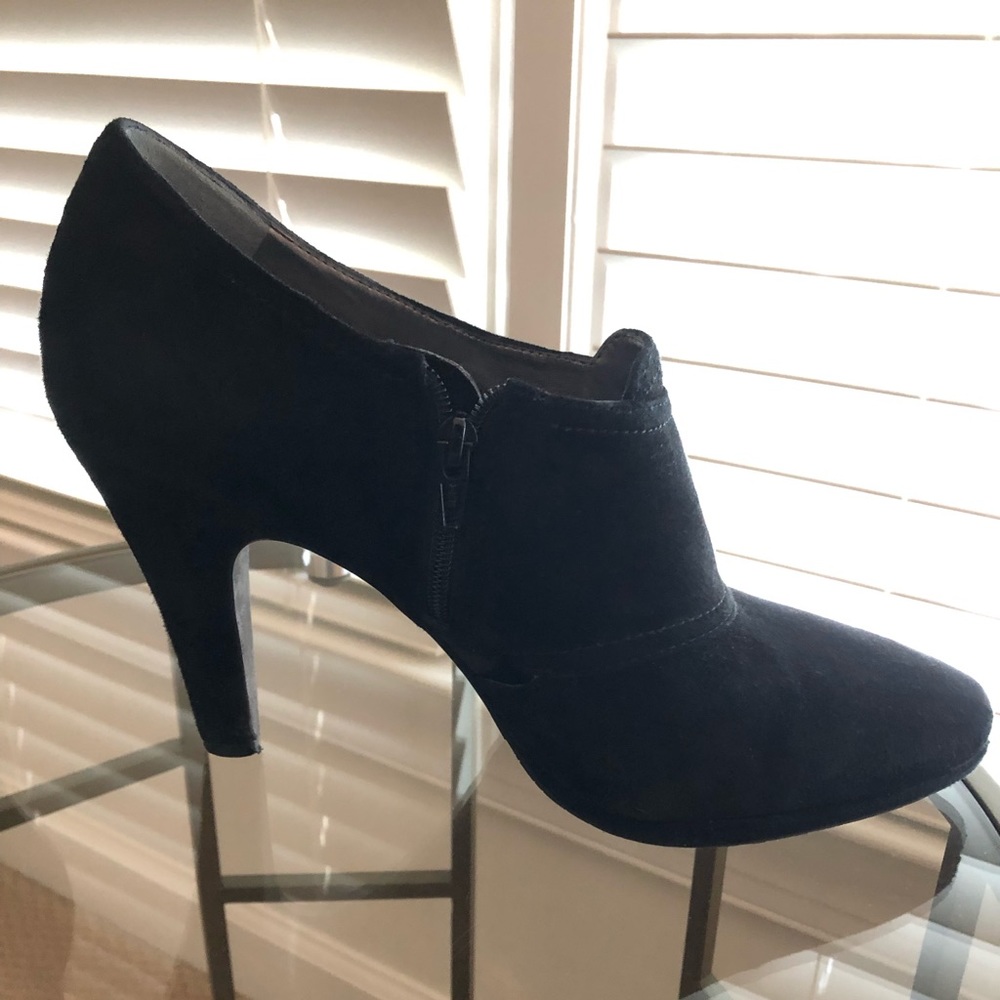 Women High Heel Suede Bootie